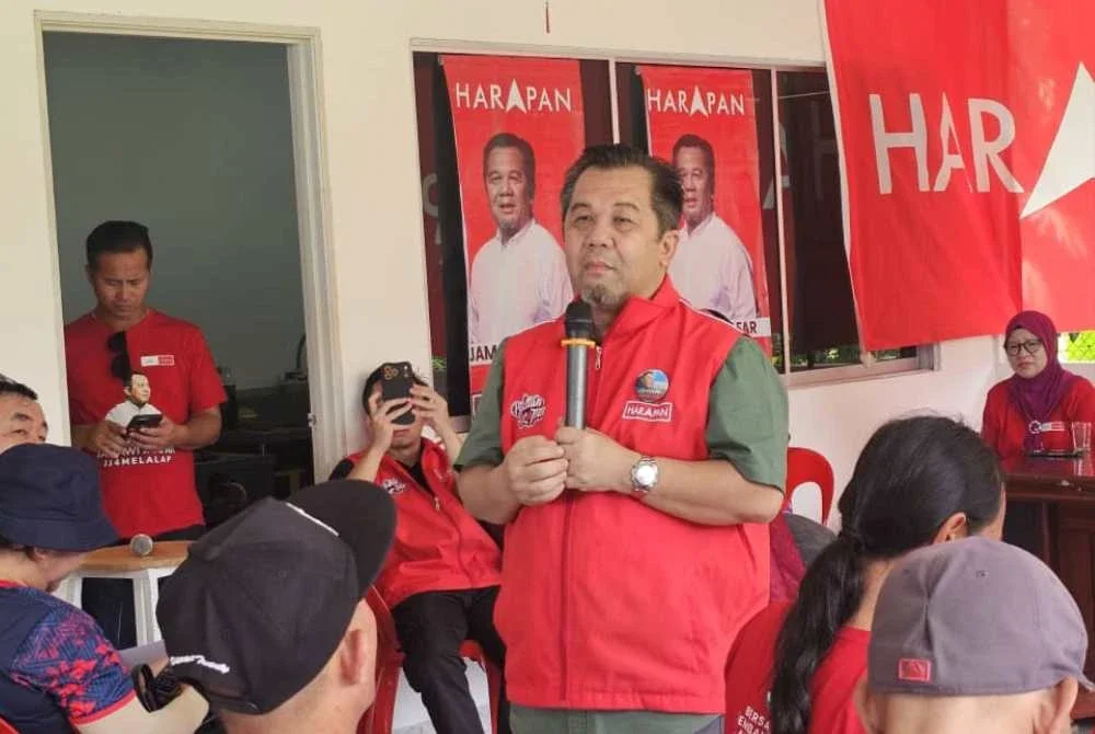 Jamawi ketika berkempen di Kampung Loboh, Tenom pada Ahad.