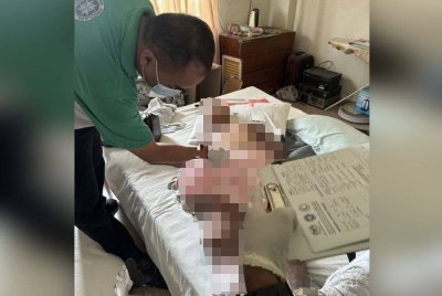 Mangsa berusia 89 tahun disahkan meninggal dunia oleh petugas KKM di lokasi.