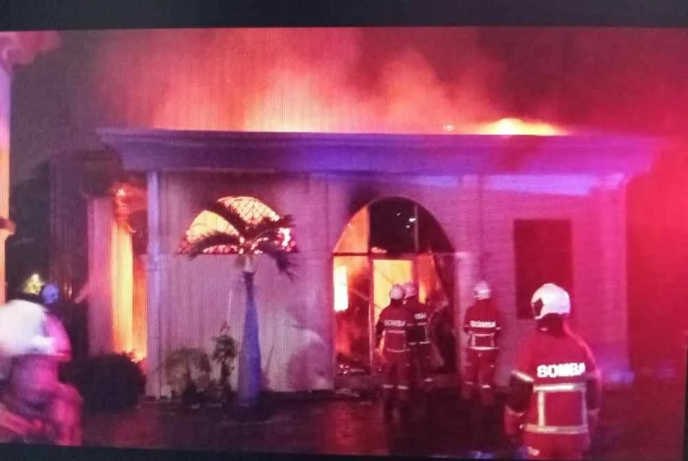 Kebakaran terbabit melibatkan sebuah pondok pengawal beserta pejabat pengurusan PUTIK yang membabitkan kemusnahan sebanyak 80 peratus. Foto: JBPM