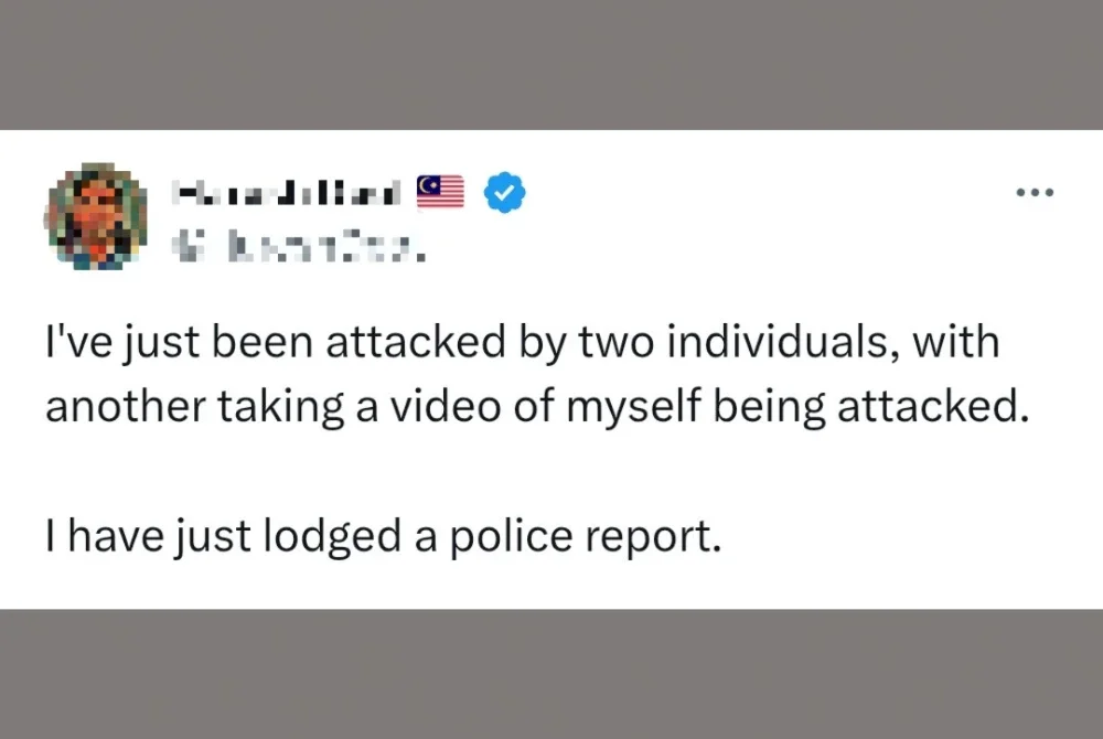 Status dimuat naik di X selepas diserang dua lelaki berkenaan.