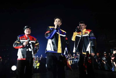 Momen KRU ke tengah tempat duduk peminat menggamit memori tersendiri. Foto: Icon Entertainment 