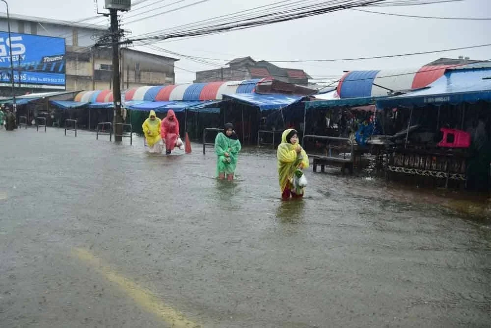Hujan lebat luar biasa di wilayah Narathiwat, selatan Thailand pada akhir minggu lalu.