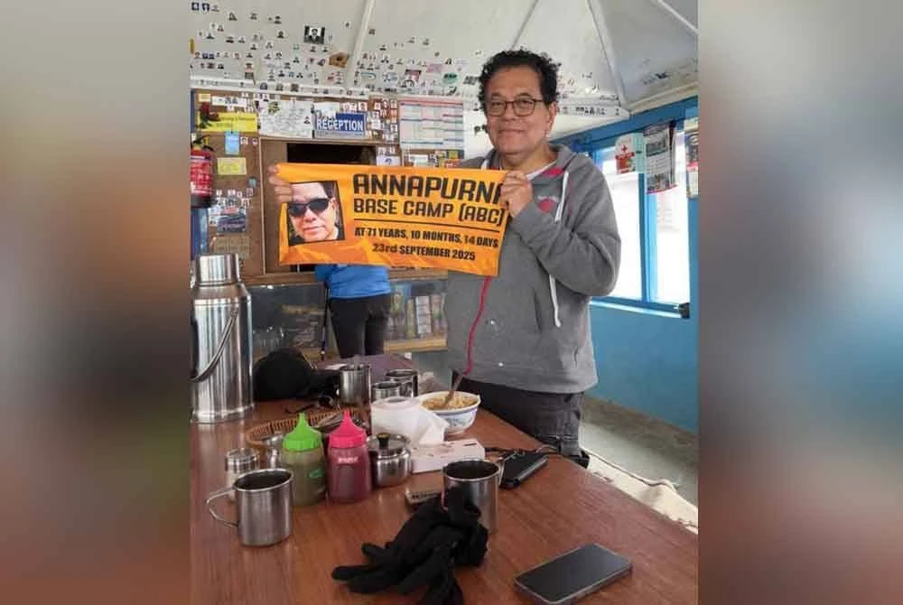 Menjejak ABC pada usia 71 tahun, 10 bulan, 14 hari.