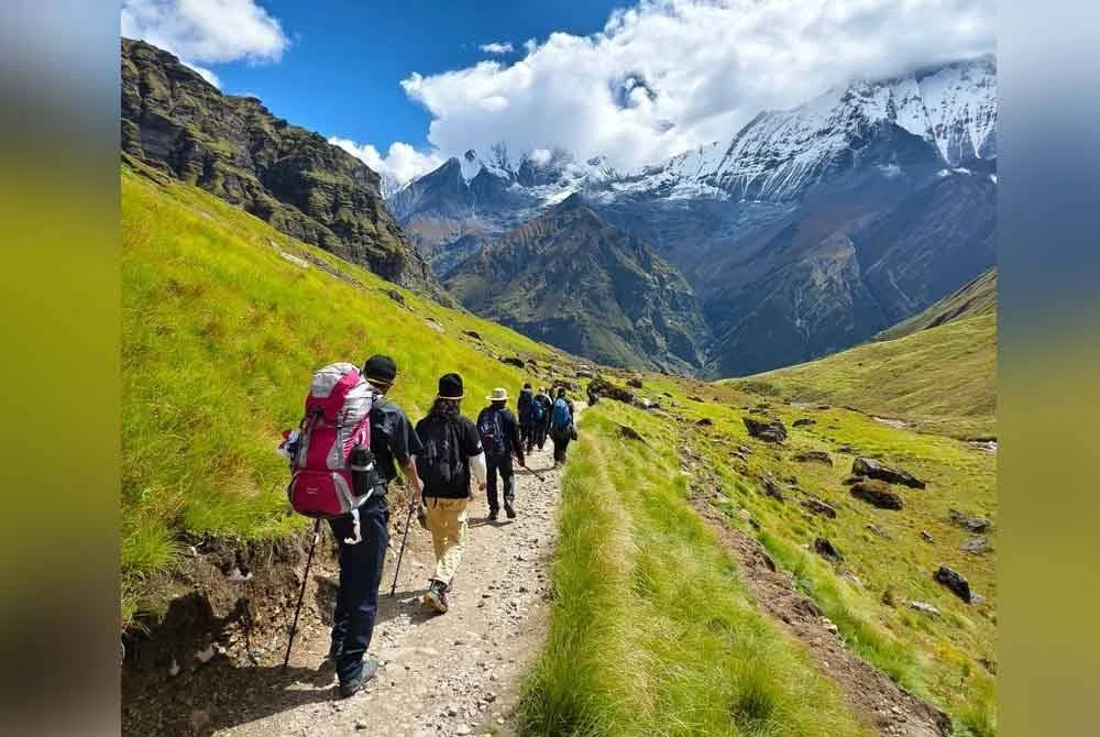 Keindahan alam menanti kami.