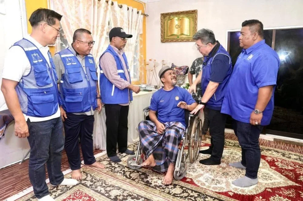 Kim Hiung melawat dan warga Karamunting yang memerlukan perhatian pada kempen PRN Sabah.