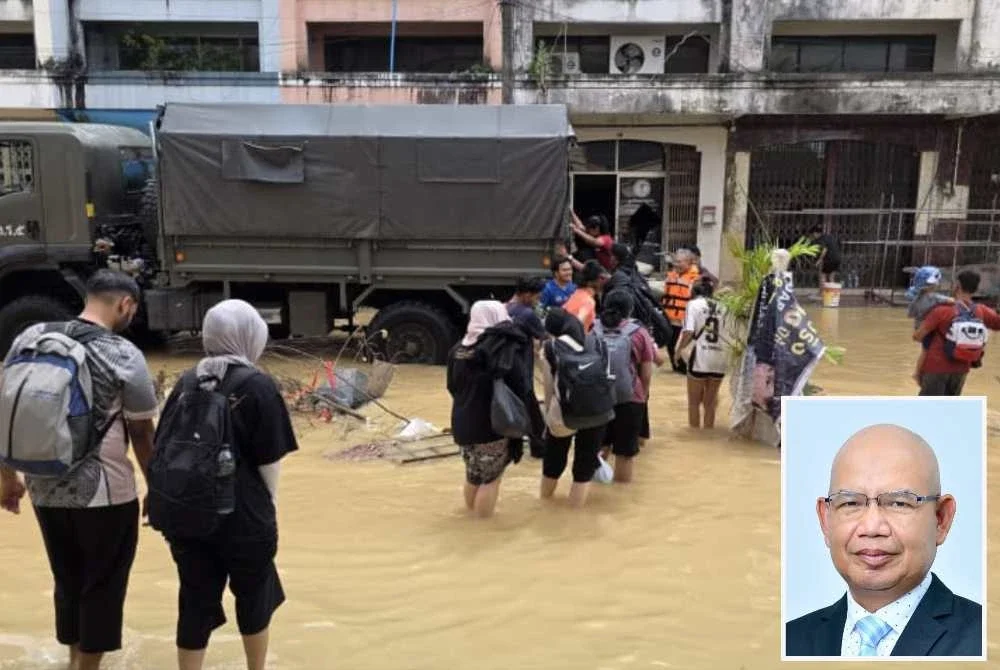 Perkembangan terkini pelajar UUM yang selamat keluar daripada hotel dan menaiki trak untuk ke PPS, seterusnya bergerak pulang ke Malaysia melalui Bukit Kayu Hitam. Gambar kecil (Ahmad Martadha)