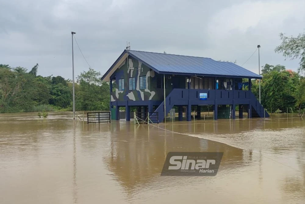 Antara Pos PGA yang terjejas banjir. Foto: ADILA SHARINNI WAHID