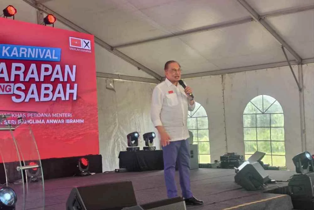 Anwar ketika berucap pada Karnival Harapan Urang Sabah di Petagas, pada Khamis.
