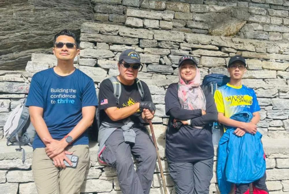 Masa berehat bersama Raziz, Zamira dan Syahrulnizam.