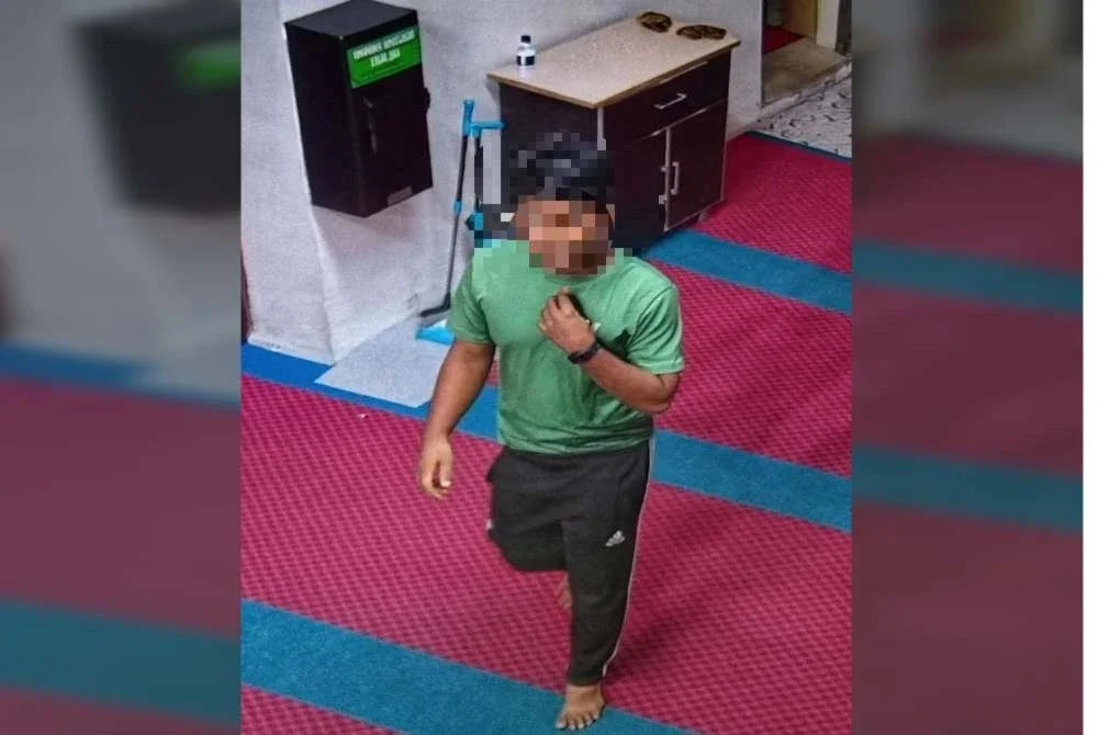 Gambar suspek yang dirakam CCTV turut tular di media sosial dan tindakan pantas sepasukan anggota Bahagian Siasatan Jenayah IPD Besut berjaya membawa kepada penangkapan suspek,