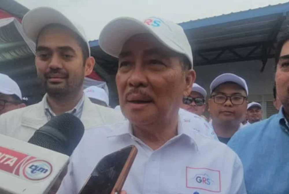 Hajiji ketika ditemui pemberita selepas program Jelajah Rumah Kita, Kita Jaga (GRS) DUN Tanjung Keramat di Dewan Serbaguna Fasa 3, Kampung Meruntum pada petang Jumaat.