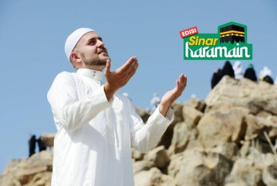 IBADAH haji bukan sahaja ibadah rohani, ia turut melibatkan persediaan fizikal dan kesihatan yang baik. Foto Canva