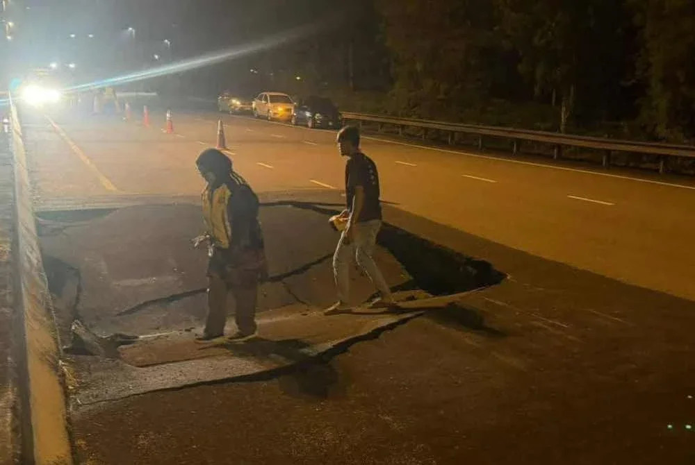 Lubang benam di Lebuh SPA dilaporkan berlaku lewat malam Sabtu.