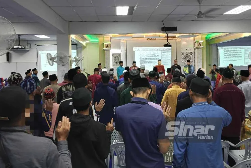 Seramai 277 bekas ahli GISBH menyertai Pemantapan Akidah dan Istitabah (taubat) di Masjid As'Syifa Bandar Penawar, Kota Tinggi.