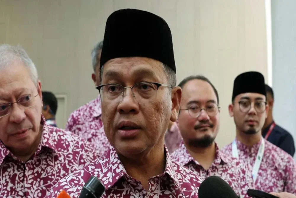 Menteri di Jabatan Perdana Menteri (Hal Ehwal Agama) Datuk Mohd Na'im Mokhtar berkata siasatan dibuat mengikut peruntukan Seksyen 25 dan Seksyen 47 Akta Jenayah Syariah Wilayah-Wilayah Persekutuan 1997. - Foto Bernama.