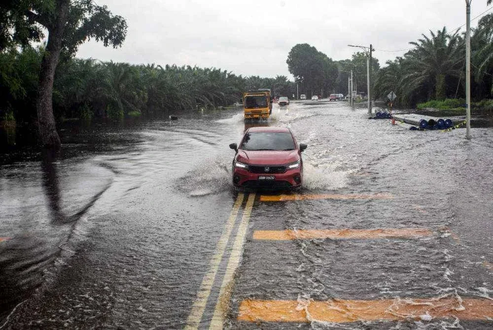 Jumlah mangsa banjir di Perak sedikit menurun kepada 3,684 orang daripada 1,090 keluarga yang berlindung di 21 PPS. Foto: Bernama 