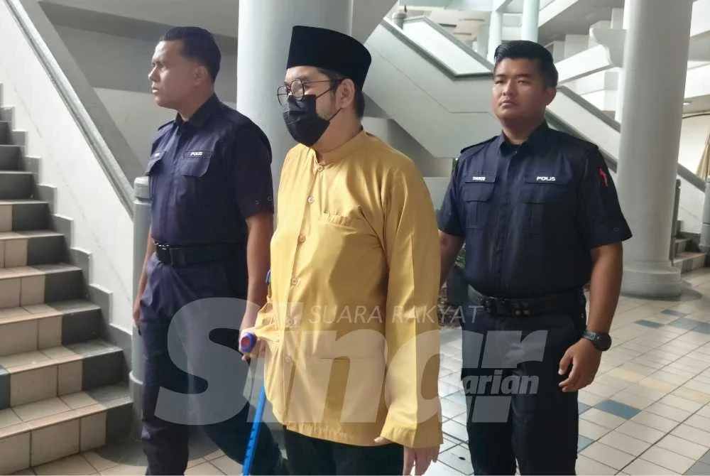 Aswadi ketika dibawa ke Mahkamah Sesyen di sini pada Selasa.