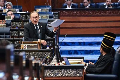 Anwar bercakap di Dewan Rakyat dalam Sesi Soal Jawab Perdana Menteri (PMQ), pada Selasa.
Foto: Jabatan Penerangan Malaysia