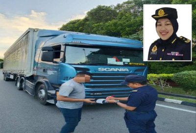 JPJ laksana pemeriksaan pematuhan setiap hari terhadap kenderaan berat di Melaka dan Pengarah JPJ Melaka, Siti Zarina Mohd Yusop (Gambar kecil).