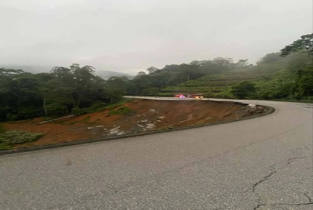 Kejadian berlaku kira-kira jam 5 pagi ketika mangsa yang berusia 19 tahun dalam perjalanan dari Cameron Highlands menuju ke Pasir Puteh.Foto: PDRM