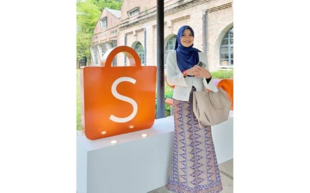 Melalui Program Affiliate Shopee, ramai pencipta kandungan wanita dari seluruh negara bukan sahaja menjana pendapatan fleksibel, malah membina keyakinan, kreativiti serta komuniti sokongan yang memberi inspirasi.