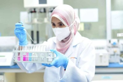 Sebanyak 191 produk ubat generik halal Pharmaniaga telah diiktiraf Halal Malaysia dan kini dibekalkan secara meluas.