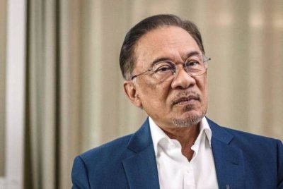Anwar ada masa separuh penggal pilihan raya lagi untuk perkuat Kabinet dan kerajaannya.