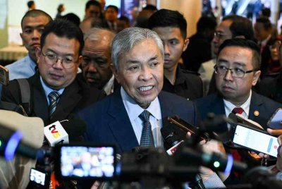 Ahmad Zahid ketika ditemui pemberita selepas merasmikan Cyberjaya Conversations Summit 2025 di sini pada Rabu.