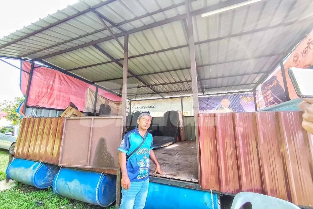 Ruang yang terdapat dalam rumah tersebut mampu memuatkan peralatan elektrik dan perabot milik Husain sekiranya berlaku banjir. - Foto Sinar Harian