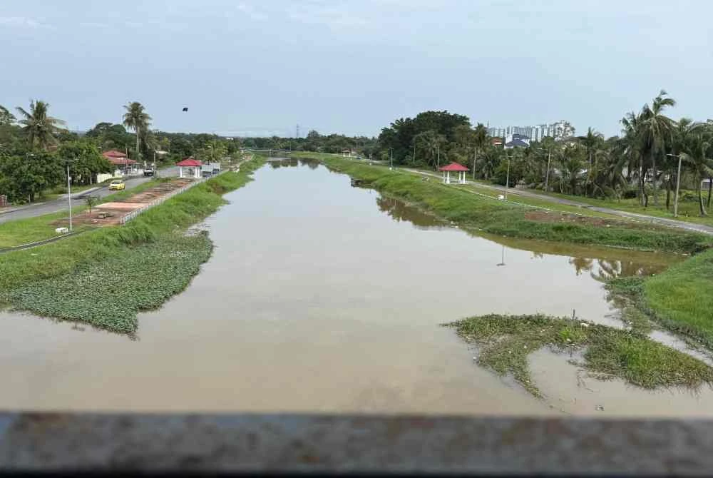 Keadaan muara sungai Klebang.