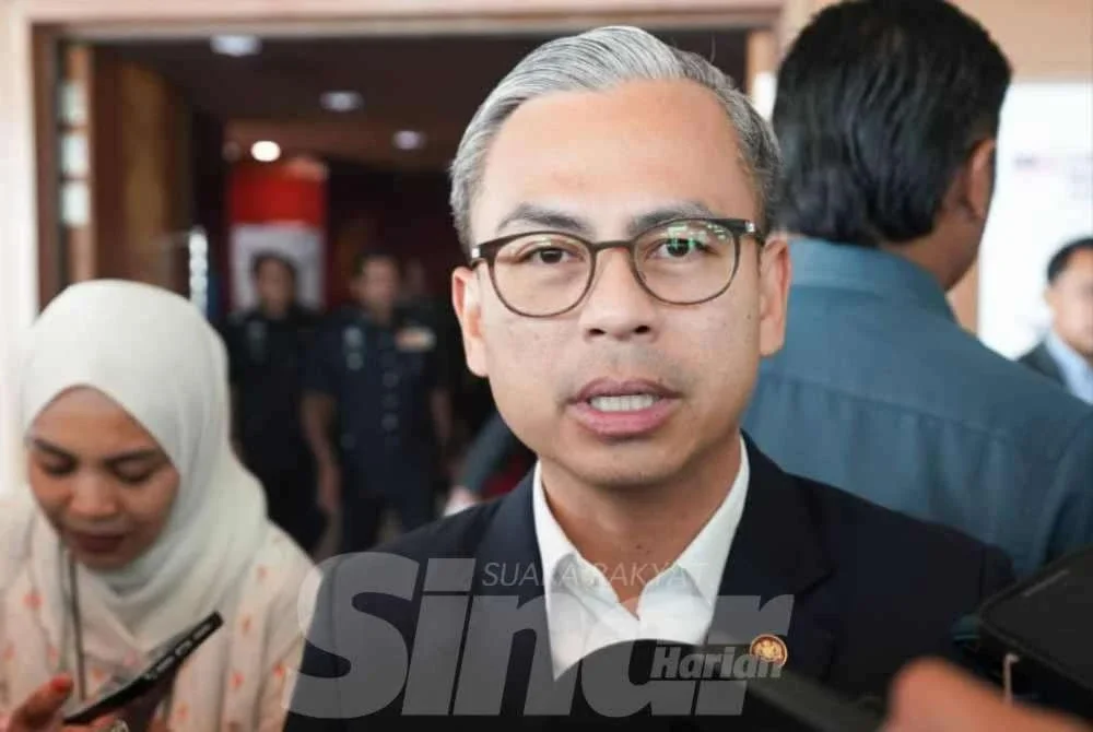 Fahmi ketika sidang media selepas selesai majlis Sambutan Hari Antirasuah Antarabangsa yang diadakan di Pusat Konvensyen Antarabangsa Putrajaya pada Jumaat. Foto: SINAR HARIAN-ROSLI TALIB 