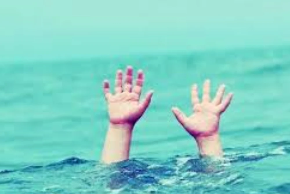 Kejadian berlaku kira-kira jam 12.15 tengah hari Sabtu ketika mangsa mandi di kolam renang berhampiran Dewan Mahkota Hills Club House, Taman Senangin, Lenggeng. Gambar hiasan 