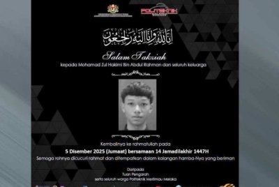 Mohamad Zul Hakimi ditemui tidak sedarkan diri di hadapan bilik tidurnya oleh rakan serumah.