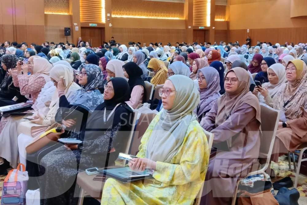 Sesi Q-Talk: Wilayah: Unity That Builds The Saff sempena World #QuranConvention (WQC) 2025 di Menara Kementerian Pelaburan, Perdagangan dan Industri (MITI), di sini pada Ahad.
