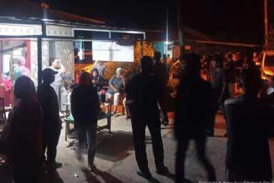 Dua kanak-kanak perempuan berusia lima tahun hilang sejak pagi Sabtu di Kampung Pasir Pandak, dekat Santubong. - Astro AWANI