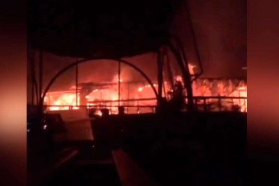 Kebakaran pada Sabtu itu dilaporkan berpunca daripada letupan silinder.