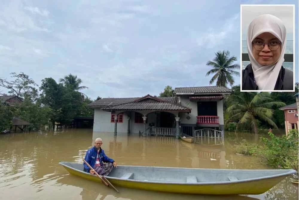 Perahu menjadi pengangkutan utama setiap kali banjir di Rantau Panjang kerana air mengambil masa yang lama untuk surut. - Gambar kecil (Dr Balqis)