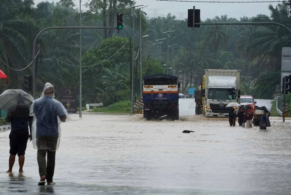 Situasi banjir di Selangor pulih dengan penutupan PPS terakhir di Kuala Selangor. Foto fail Bernama