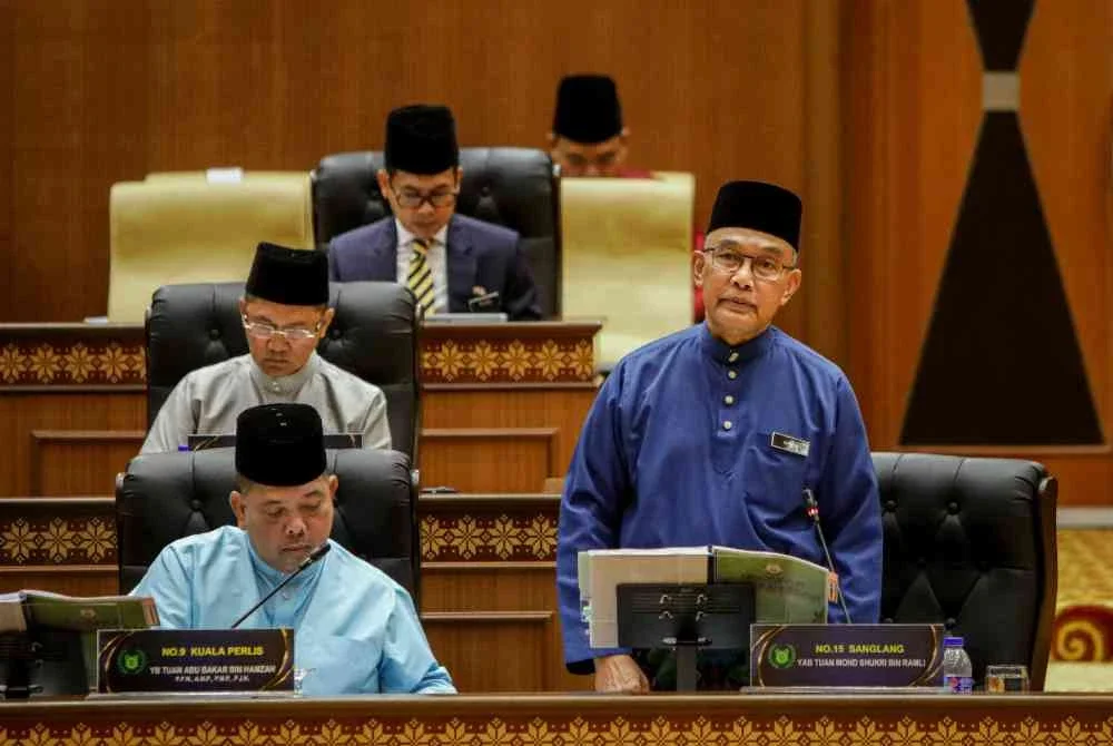Mohd Shukri membentangkan Belanjawan 2026 pada Persidangan DUN Perlis di Kompleks Seri Putra pada Selasa.