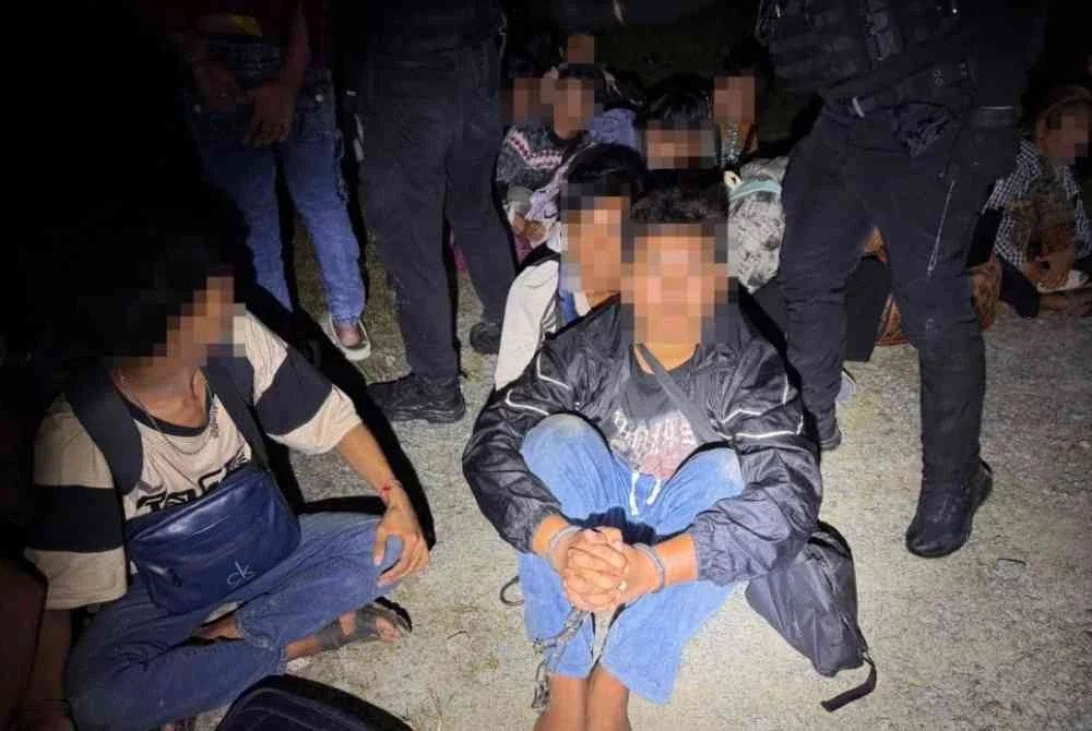 Antara PATI yang ditahan dalam operasi berkenaan.