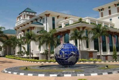 Malaysia mengecam sekeras-kerasnya tindakan haram tentera Israel menceroboh premis Agensi Bantuan dan Kerja untuk Pelarian Palestin di Asia Barat (UNRWA) di Baitulmaqdis Timur.