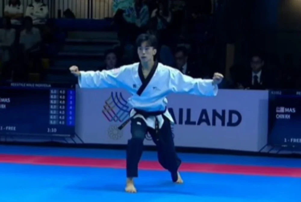 Ken Haw meraih pingat gangsa poomsae gaya bebas individu lelaki hari ini, pingat pertama buat kontinjen negara di Sukan SEA Thailand 2025. 