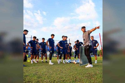 Skuad Harimau Muda bersedia untuk mengejutkan Vietnam dalam perlawanan terakhir Kumpulan B Sukan SEA. Foto: FAM