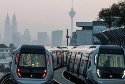 Zac berkata, integrasi yang lemah antara perkhidmatan seperti LRT, MRT, bas dan KTM menyebabkan perjalanan pengguna tidak lancar walaupun rangkaian rel semakin berkembang. Foto: Bernama 