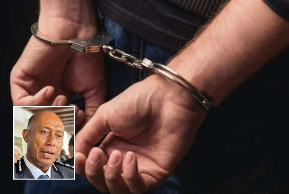 Kedua-dua suspek direman tujuh hari bermula 11 hingga 17 Disember ini. Gambar kecil: Anuar.