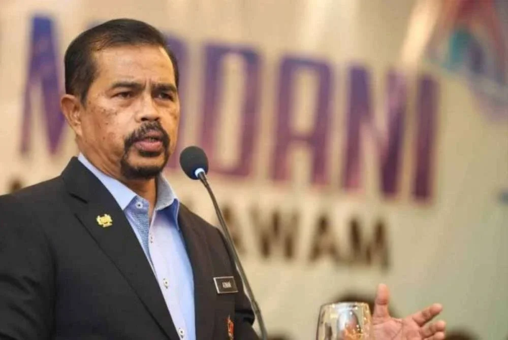 Adnan mempertahankan kerusi Presiden Cuepacs untuk penggal ketiga berturut-turut. Foto: Bernama 