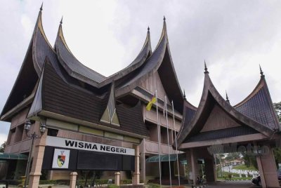 Rang Undang-Undang Perbekalan 2026 yang diluluskan itu merupakan belanjawan defisit RM30 juta, berbanding anggaran hasil negeri berjumlah RM610 juta.