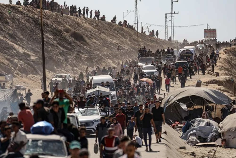 Penduduk di tengah Gaza sekali lagi terpaksa berpindah kerana penubuhan Garisan Kuning tersebut.