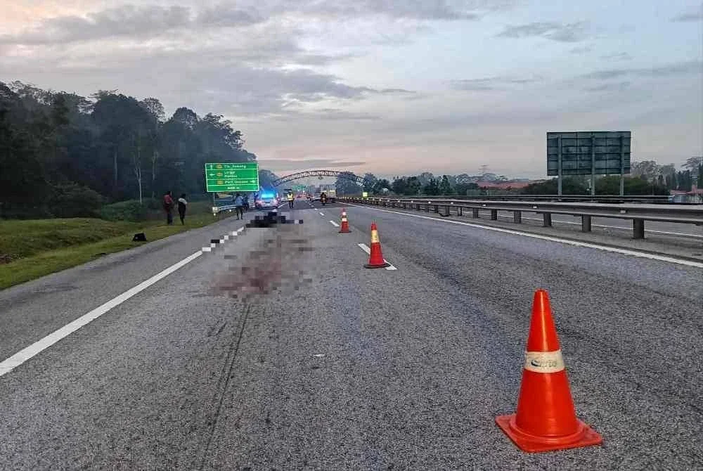 Mayat mangsa dihantar ke Hospital Rembau untuk tindakan lanjut.