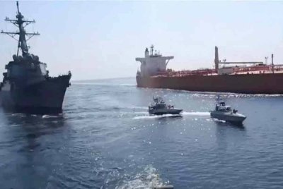 Iran telah merampas sebuah kapal tangki minyak asing membawa enam juta liter diesel seludup di Teluk Oman.